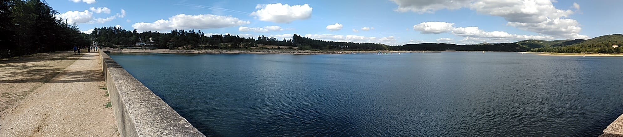 Lac de Saint-Ferréol - vue panoramique