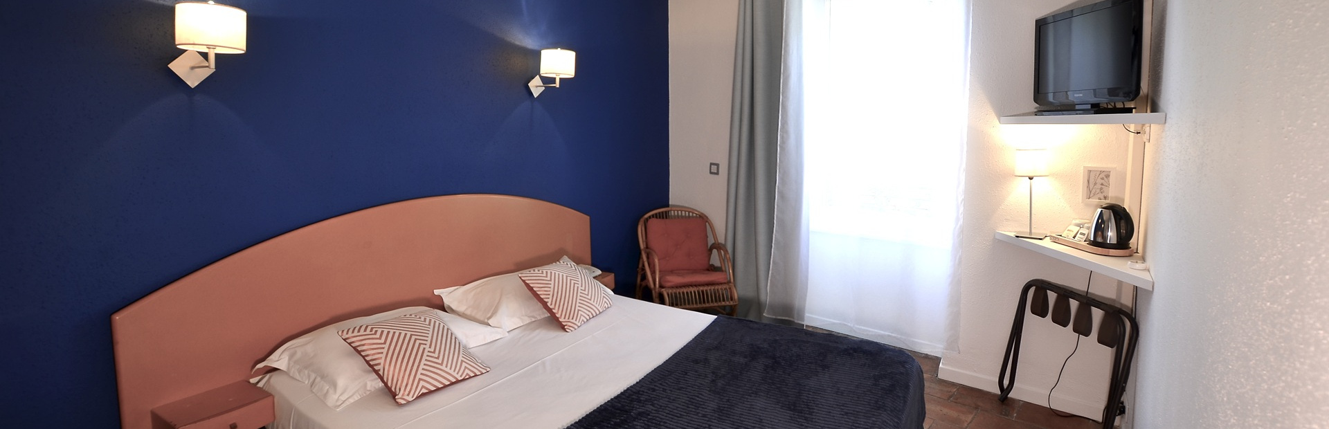 Chambre Standard Côté Jardin - Hôtel Restaurant du Midi